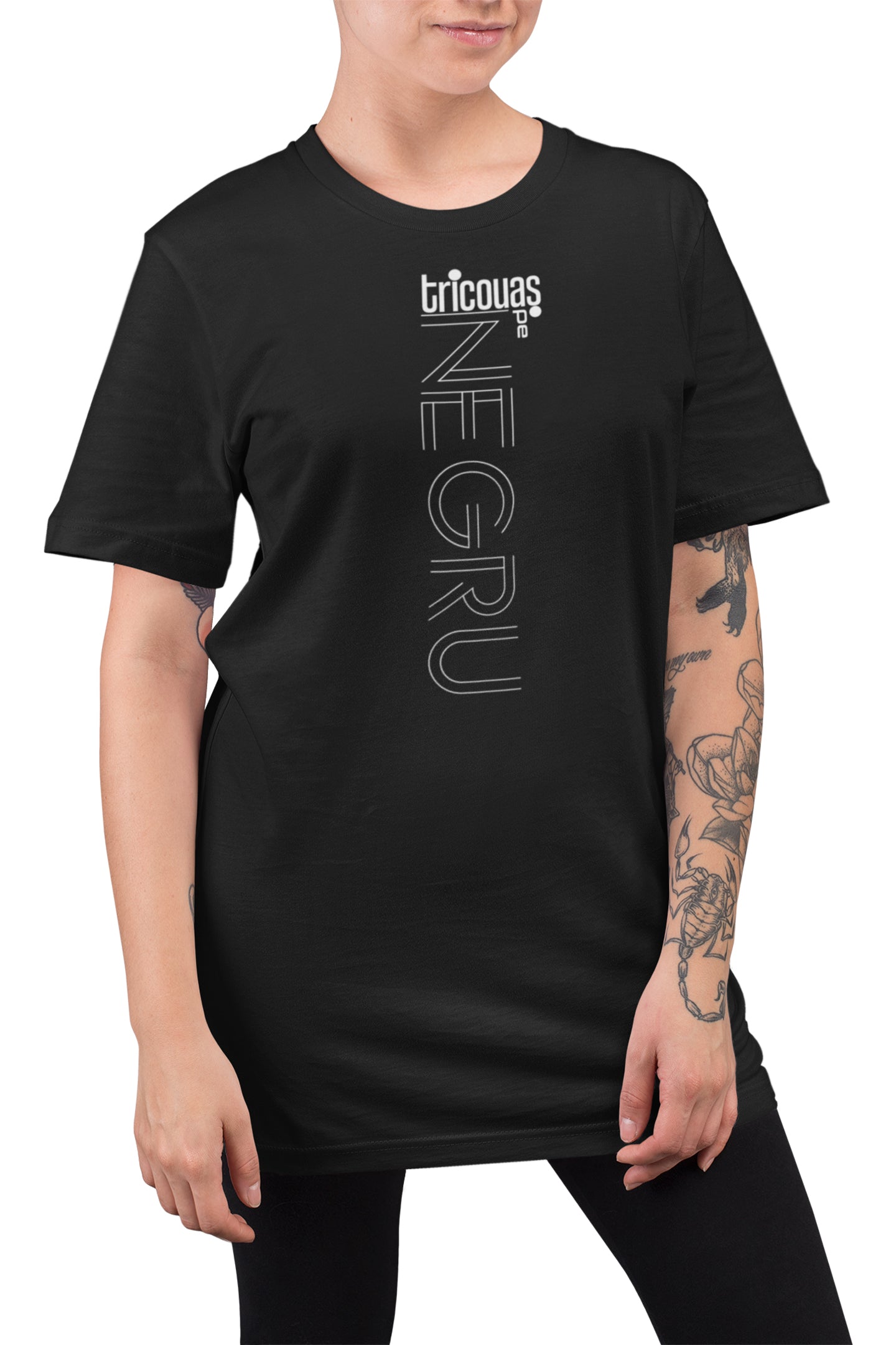 Tricou Oversize pe Negru Ea